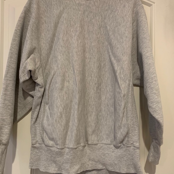 🌿CHAMPION Distressed sweatshirt. Authentic! - Picture 7 of 8